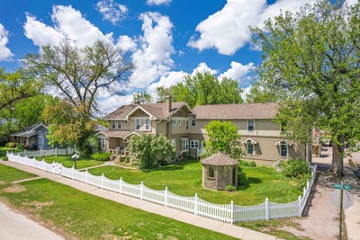 /international/us/835-harding-street-belle-fourche-sd-110099960146/