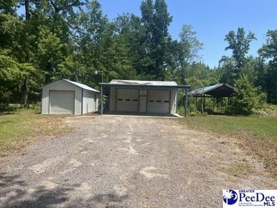 /international/us/200-race-track-road-hartsville-sc-110108194596/