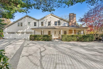 /international/us/8-east-ridge-court-westhampton-ny-110104010572/