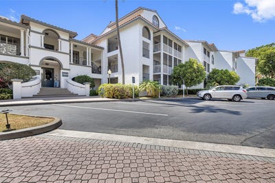 /international/us/17900-ne-31st-court-aventura-fl-110108498990/