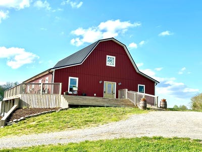 /international/us/2588-feather-creek-rd-campbellsville-ky-110107505811/