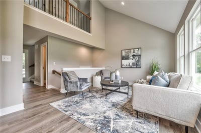 /international/us/511-w-smith-street-spring-hill-ks-110101549721/