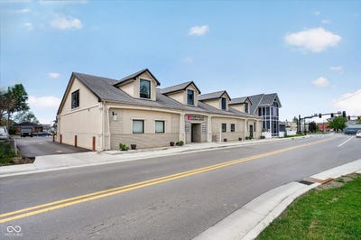 /international/us/412-s-maple-street-fortville-in-110107894664/