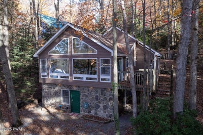 /international/us/110-paupack-point-road-hawley-pa-110102442051/