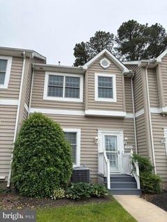 /international/us/7424-tour-drive-easton-md-110107164211/
