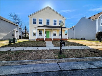 /international/us/23-regal-way-hampton-va-110107435085/