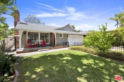 /international/us/4519-camellia-ave-studio-city-ca-110108399768/