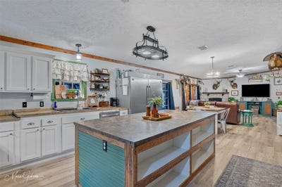 /international/us/284-pine-hill-road-elm-grove-la-110119901760/