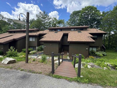 /international/us/55-murray-hill-woods-road-manchester-vt-110108976403/