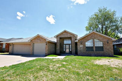 /international/us/405-adkins-court-clovis-nm-110107262656/