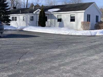 /international/us/1212-bay-road-queensbury-ny-110106304944/