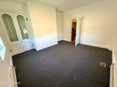 /international/us/630-broad-street-shrewsbury-boro-nj-110103200696/