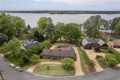 /international/us/623-haystack-landing-road-newport-news-va-110099072874/?lang=zh-tw