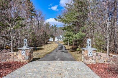 /international/us/43-lampton-drive-derry-nh-110106588838/