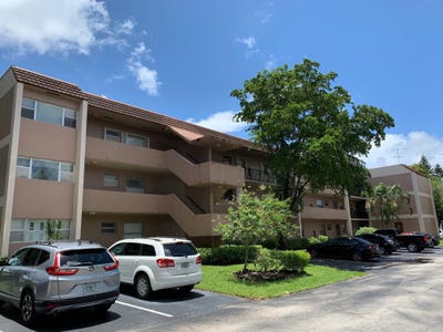 /international/us/8350-sands-point-boulevard-tamarac-fl-110106582587/