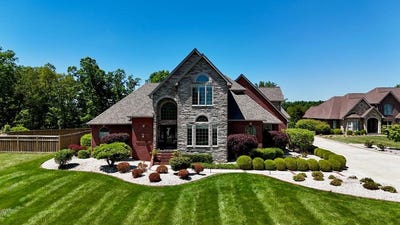 /international/us/49-crestwood-circle-prestonsburg-ky-110108666982/