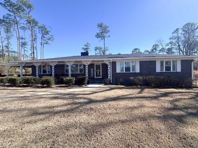 /international/us/1002-darby-circle-vidalia-ga-110106151818/