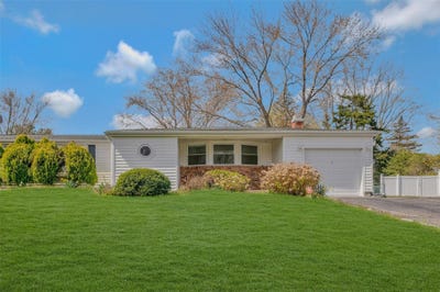 /international/us/12-college-drive-stony-brook-ny-110098827185/