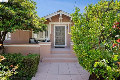 /international/us/3244-fernside-blvd-alameda-ca-110108378557/