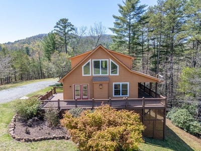 /international/us/44-stillwood-trail-murphy-nc-110098661599/