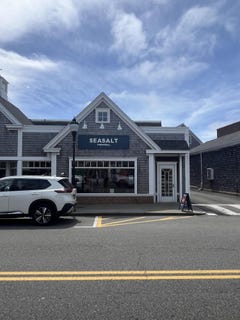 /international/us/199-main-street-falmouth-ma-110107654599/