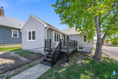 /international/us/110-s-west-ave-sioux-falls-sd-110108398818/