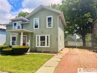 /international/us/141-prospect-street-jamestown-ny-110108718500/