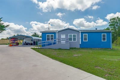 /international/us/9147-county-road-1143-leonard-tx-110108303953/