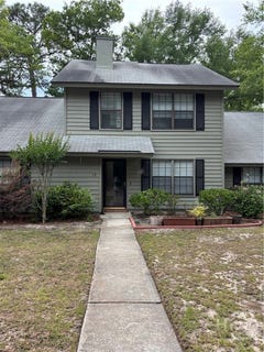 /international/us/15-hidden-lake-court-savannah-ga-110107846367/