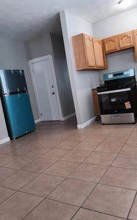 /international/us/98-county-st-new-bedford-ma-110107030547/
