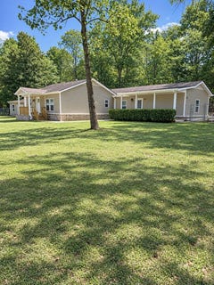/international/us/1672-sadler-school-rd-brighton-tn-110119904114/