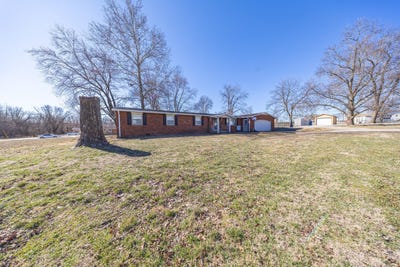 /international/us/408-e-human-street-humansville-mo-110108023066/