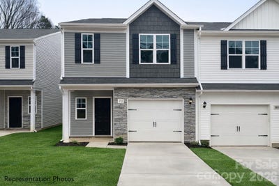 /international/us/3718-sally-lane-charlotte-nc-110106257461/