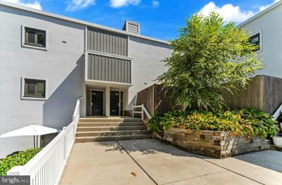 /international/us/1750-oakwood-terrace-narberth-pa-110108820996/