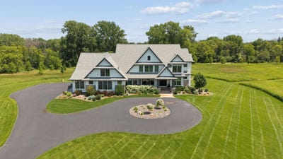 /international/us/3175-tuckborough-trail-long-lake-mn-110106152211/