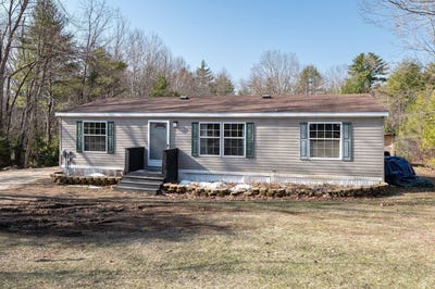/international/us/76-deboer-lane-wakefield-nh-110107316632/