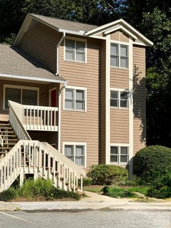 /international/us/22-willow-tree-run-asheville-nc-110119902029/