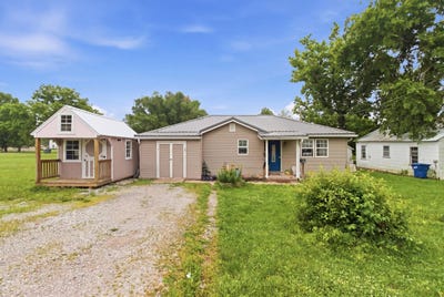 /international/us/738-dooley-street-houston-mo-110108197153/