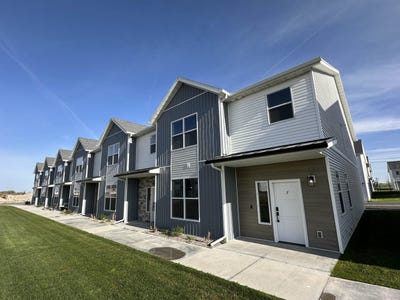 /international/us/5540-trueman-unit-d-pocatello-id-110108449007/