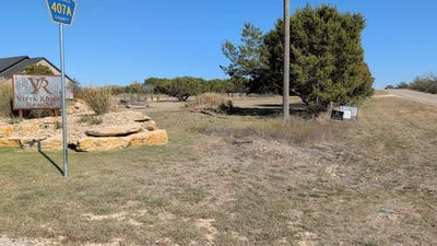 /international/us/1004-county-road-407a-nemo-tx-110103484134/