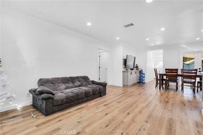 /international/us/6118-ethel-avenue-valley-glen-ca-110096063301/