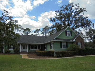 /international/us/13712-86th-terr-live-oak-fl-110100879347/