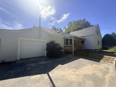/international/us/33-johnson-st-westport-ma-110120086875/