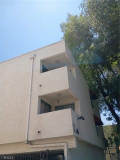 /international/us/5644-yolanda-avenue-tarzana-ca-110101395043/