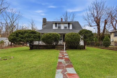 /international/us/15-w-lake-boulevard-mahopac-ny-110106495834/