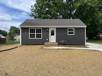 /international/us/524-charles-street-reedsburg-wi-110099926263/