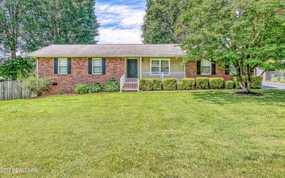 /international/us/301-foster-drive-lenoir-city-tn-110109054049/