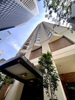 /international/us/400-e-ohio-street-chicago-il-110109215200/