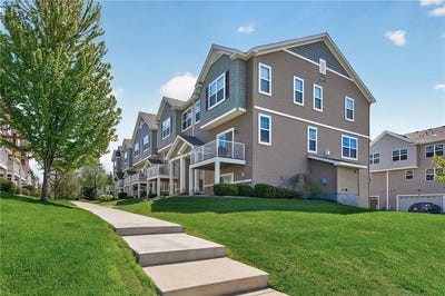 /international/us/1957-commonwealth-boulevard-chanhassen-mn-110108093874/