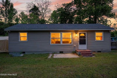 /international/us/555-cedar-street-bolton-nc-110107379955/